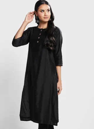 Button Detail Kurti