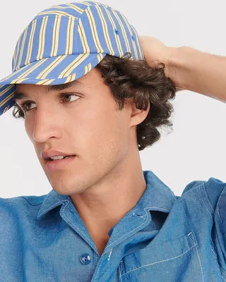 Five-panel cap in floral print