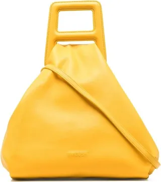 A handle tote bag
