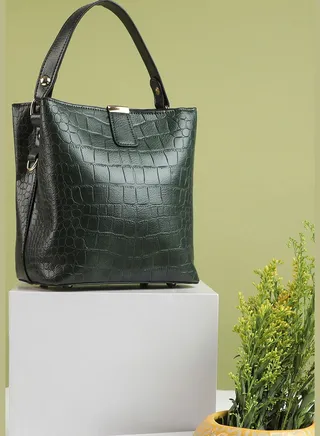 Textured Oversized Shopper Hand Bag with Magnet Lock