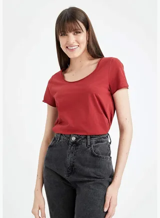 Woman Short Sleeve Regular Fit C-Neck Plain T-Shirt