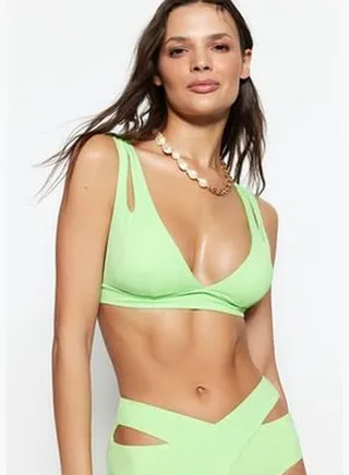 Green Triangle Bikini Top With Cut Out/Window TBESS20BU0202