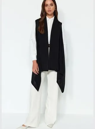 Black Wide Collar Slim Knitwear Vest Cardigan TCTAW24TH00093