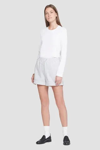 The Everyday Short in light heather grey
