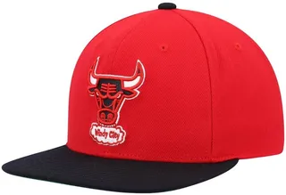 Men's Mitchell & Ness Red and Black Chicago Bulls Hardwood Classics Team Two-Tone 2.0 Snapback Hat