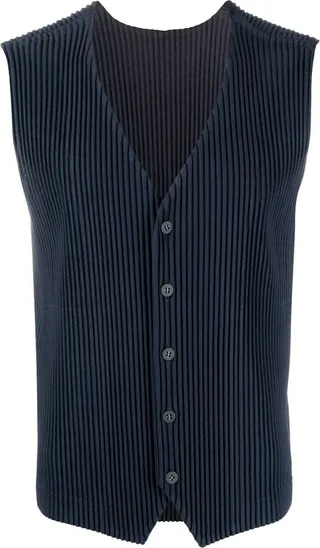 ISSEY MIYAKE- V-neck Pleated Vest