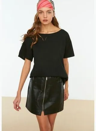 Black 100% Cotton Boyfriend/Wide Fit Boat Neck Knitted T-Shirt TWOSS20TS0140