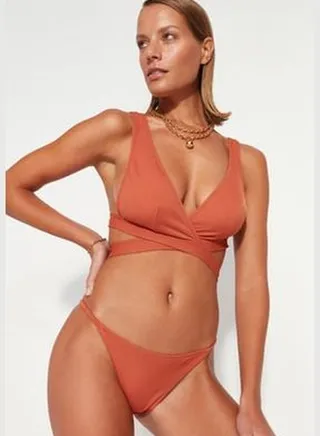 Bikini Bottoms with Tile Pipes, Normal Legs TBESS22BA0232