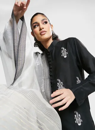 Lace Detail Dupatta
