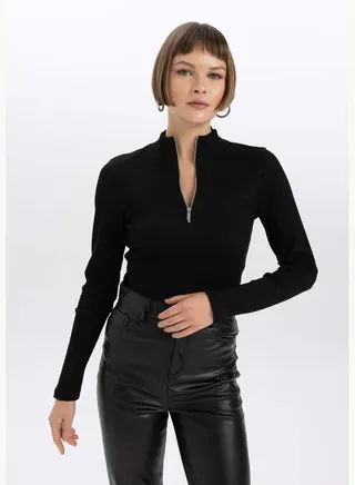 Woman Slim Fit Mock Neck Knitted Long Sleeve T-Shirt