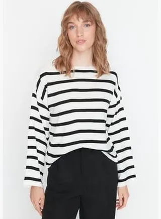 Black Basic Striped Knitwear Sweater TWOAW23KZ01847