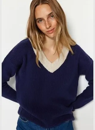 Navy Blue Soft Textured Knitwear Sweater TWOAW24KZ00438
