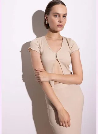 Woman V Neck Knitted Short Sleeve T-Shirt