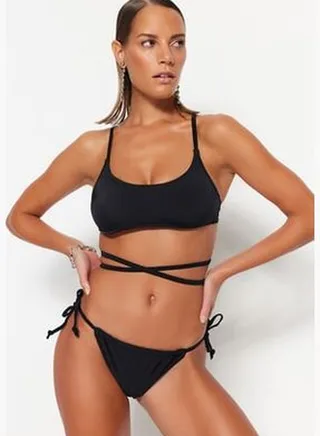 Black Tunnel Bikini Bottoms with Regular Leg TBESS22BA0216