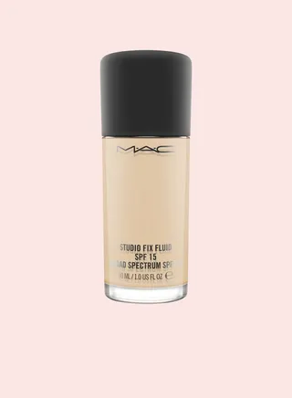 Studio Fix Fluid SPF 15 Foundation - NC15
