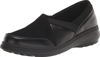 Easy Street Women's Irene Sneaker