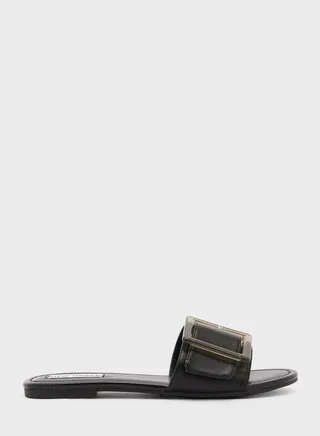 Llola Flat Sandals