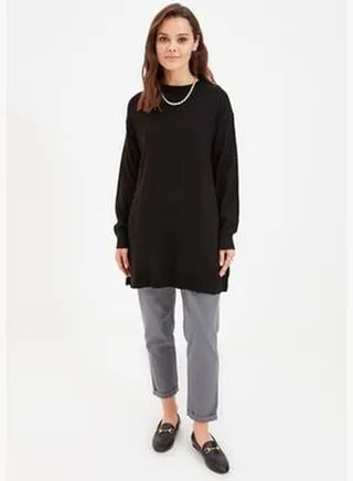 Black Knitwear Sweater TCTAW22AK0010