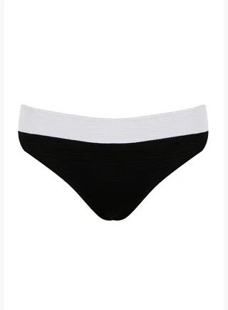 Woman Regular Fit Swimwear Bikini Bottom