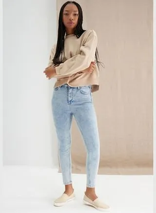 Light Blue More Sustainable High Waist Skinny Jeans TWOAW24JE00068