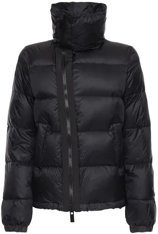 Oversized turtleneck down jacket