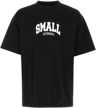 Oversize t-shirt realized in pure cotton characterized by peculiar logoed embroidery on the chest and tonal embroidered logo at the back.