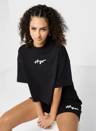 Round Neck Logo Crop T-Shirts