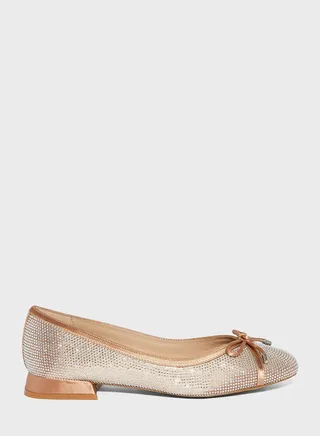 Gibbsi Low Heel Pumps