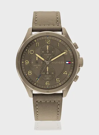 Leather Strap Analog Watch