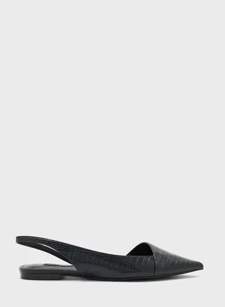 Pointed Toe Flat Sandals