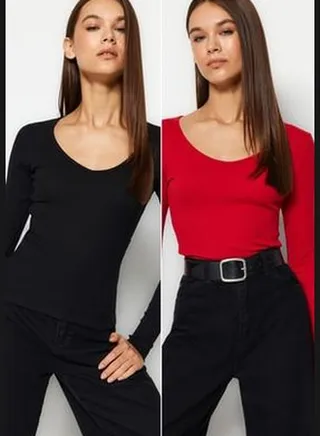 Black-Red 2-Pack V-Neck Fitted/Sticky Cotton Knitted Blouse TWOAW24BZ00068
