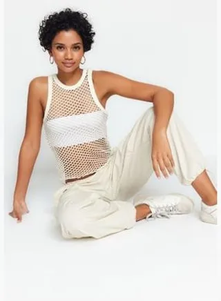 Ecru Halterneck Mesh Knitted Blouse TWOSS23BZ00990