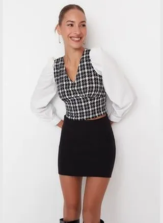 Black Crop Fitted Woven Tweed Blouse TWOAW23BZ00521