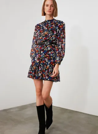 Ruffle Detail Printed Dress