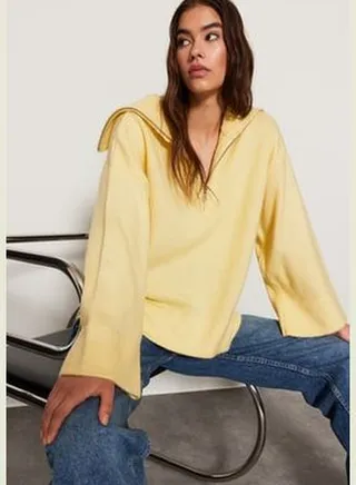 Yellow Wide Fit Soft Textured Basic Knitwear Sweater TWOAW23KZ00236