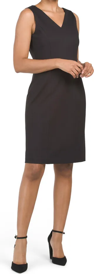Sleeveless V-neck Sheath Dress