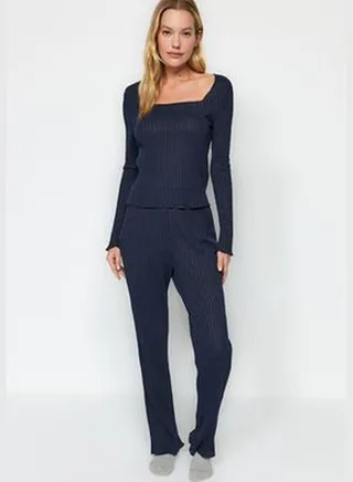 Navy Blue Square Collar Lettuce Detailed Camisole Tshirt-Pants Knitted Pajamas Set THMAW24PT00078