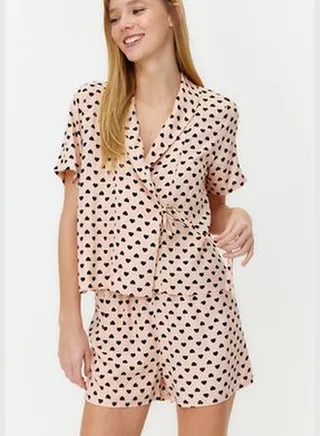 Powder Heart Patterned Viscose Woven Pajama Set with Tie Detail THMSS24PT00003