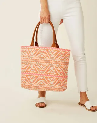 Treasure Tote in Natural Combo