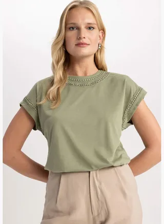 Woman Batwing Crew Neck Knitted Short Sleeve T-Shirt