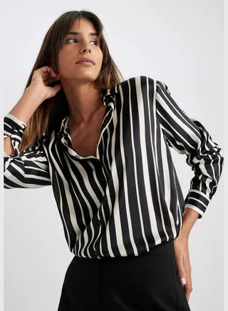 Woman Oversize Fit Printed Satin Long Shirt
