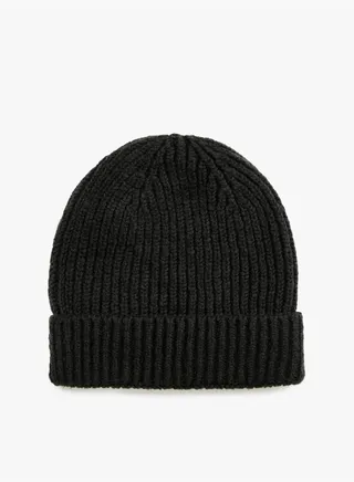 Ribbed Knitted Beanie