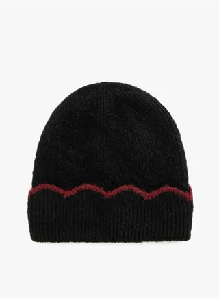 Knitted Ribbed Beanie