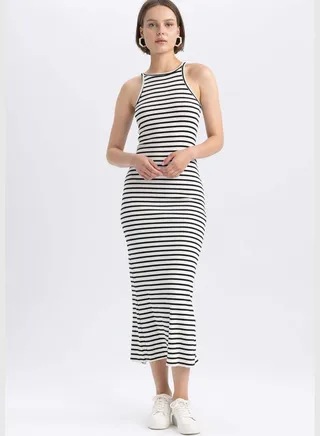 Woman Halter Collar Sleeveless Short Sleeve Knitted Dress