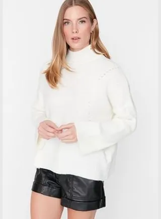 Soft Textured Ecru Basic Knitwear Sweater