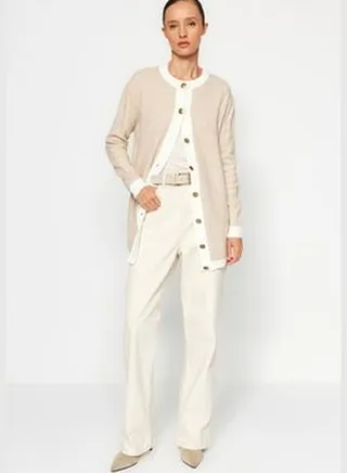 Cream Soft-textured Bouquette Gold Button Detailed Knitwear Cardigan TCTAW24TH00073