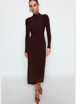 Brown Stand-Up Collar Fitted/Slippery Knitted Maxi Dress TWOAW24EL00614.