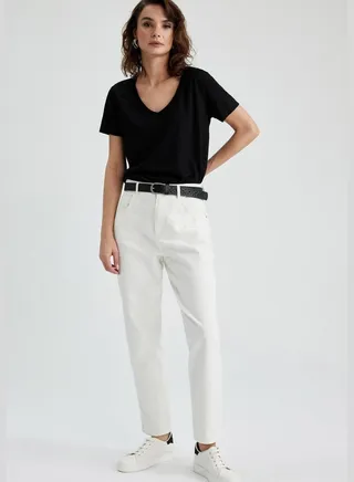 Woman Straight Fit Woven Trousers