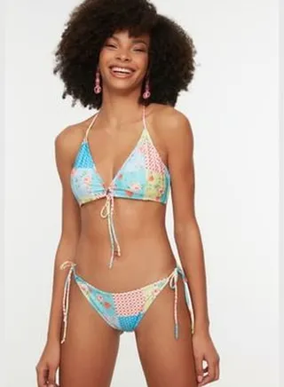 Patchwork Patterned Bikini Bottoms With Tie Detailed TBESS22BA0070