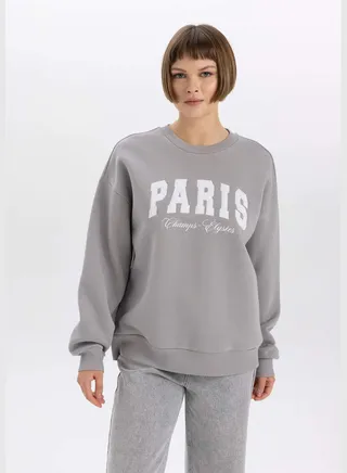 Woman Oversize Fit Crew Neck Long Sleeve Knitted Sweatshirt
